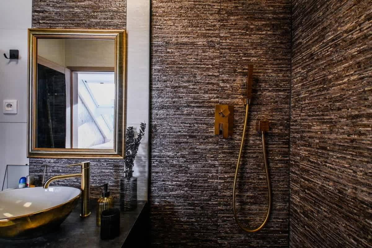 Luxury Apartment In The City Center Bratislava Exterior foto