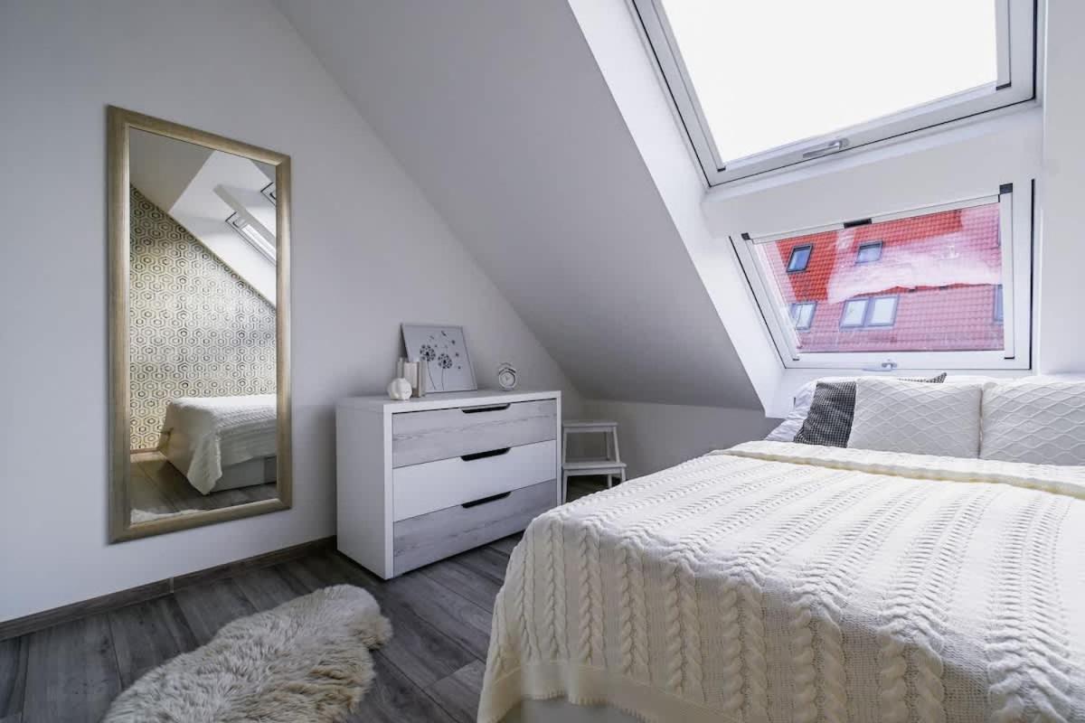 Luxury Apartment In The City Center Bratislava Exterior foto
